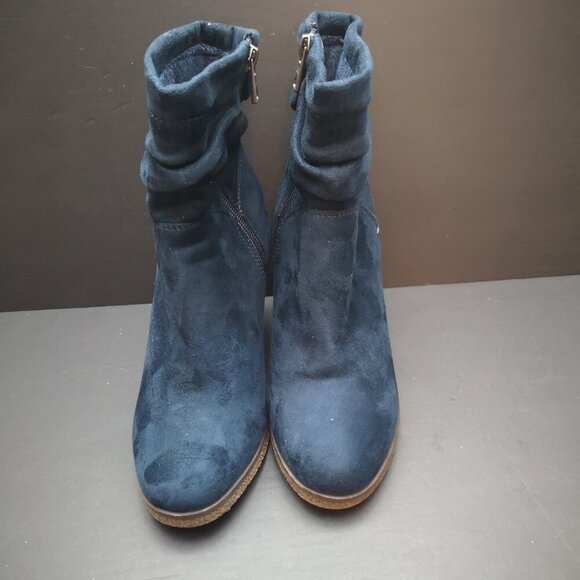 Chelsee-Girl Exalted Ladies Size 7 Navy Faux Fur Lined Faux Suede Booties - Picture 4 of 9